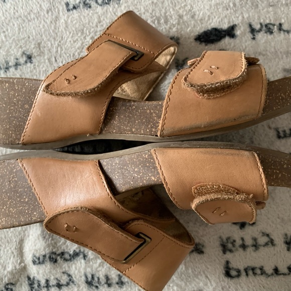 Naturalizer N5 Contiur woman’s tan sandals size 7.5 - Picture 9 of 9